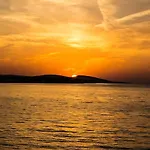 Tatil Evi Charming House With Sea View In Potirna, Garden *