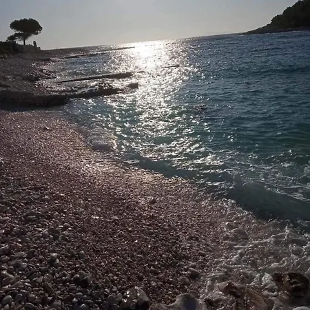 Charming House With Sea View In Potirna, Garden Vela Luka